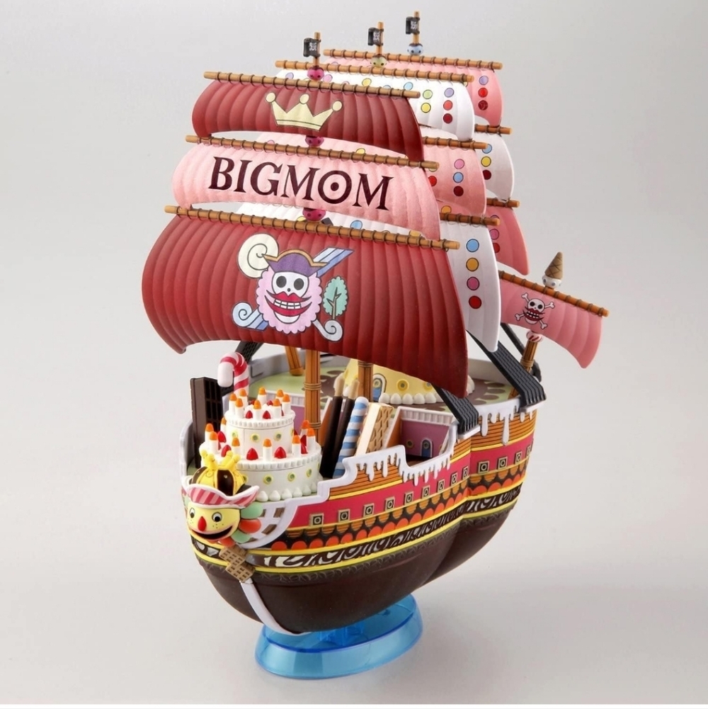 Colorful Pirate Ship Model Big Mom One Piece Anime Chanter Grand Model Kit